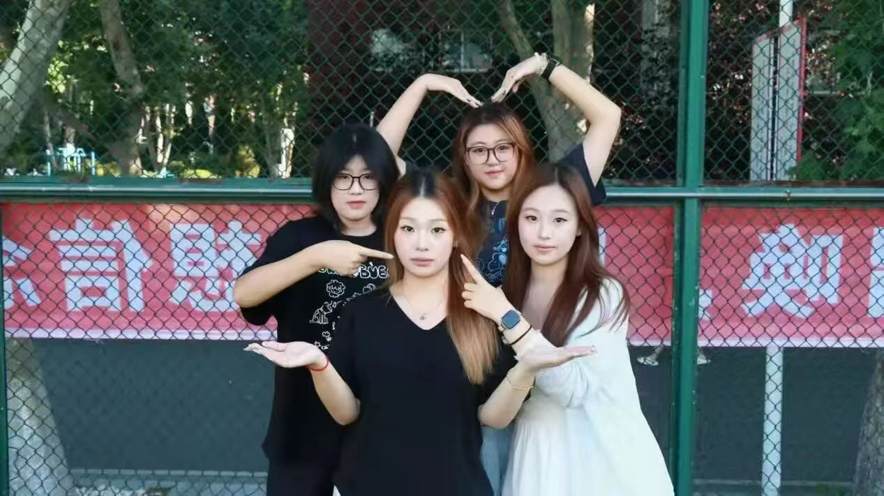 23542